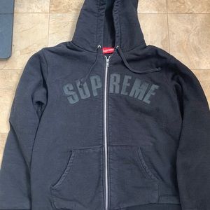 Supreme Hoodie